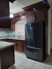 VENTA DE CASA CON ALBERCA Y TERRAZA EN PUENTE REAL SECCIÓN MARBELLA - Foto 3